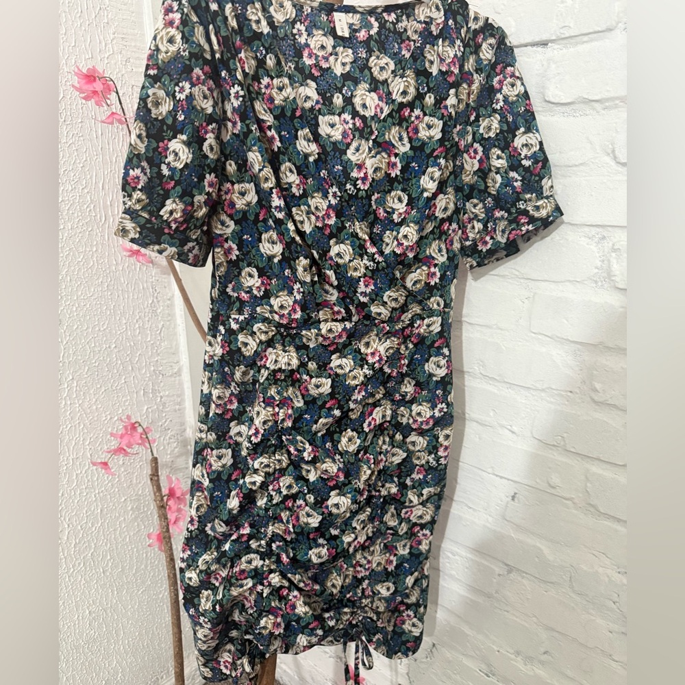 Floral Short-Sleeve Midi Dress in Navy and Pink